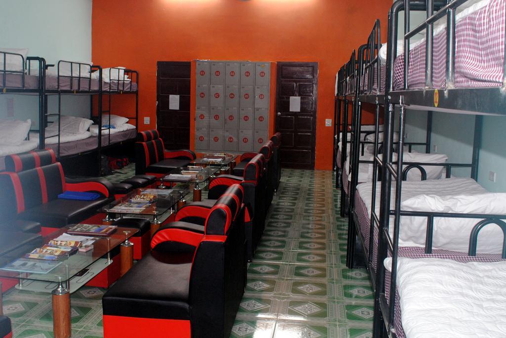 Phong Nha Backpacker Hostel ภายนอก รูปภาพ