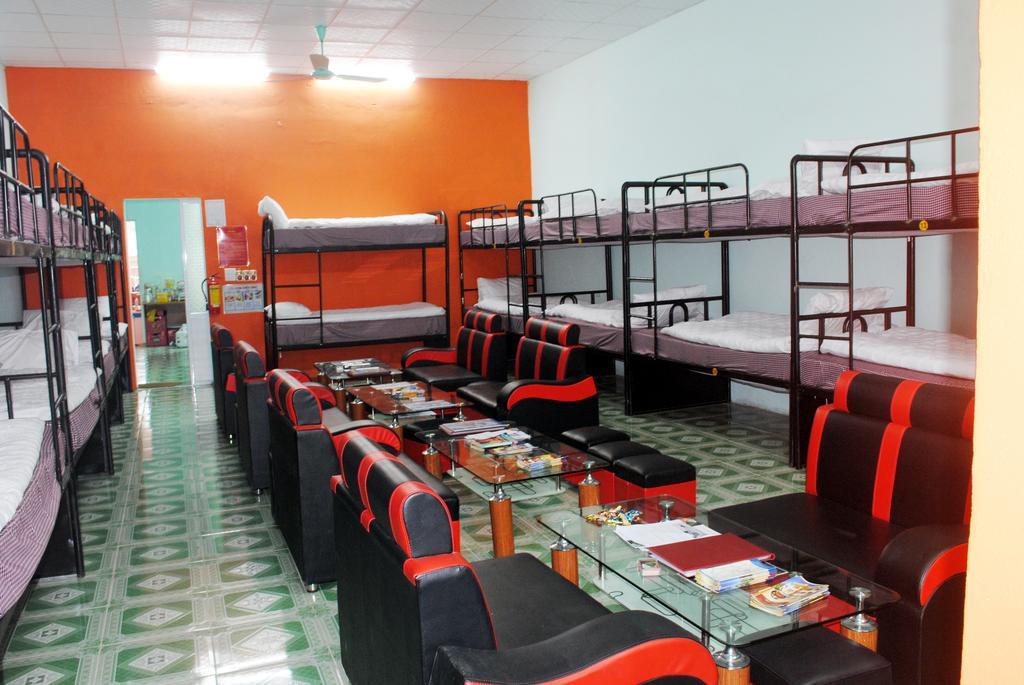Phong Nha Backpacker Hostel ภายนอก รูปภาพ