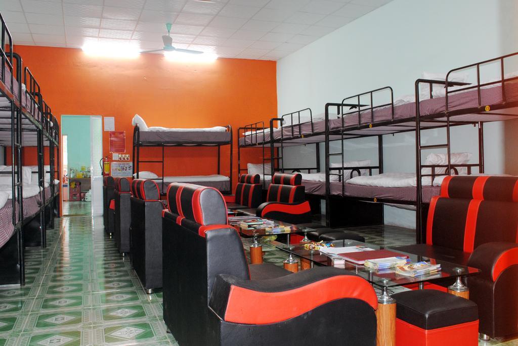 Phong Nha Backpacker Hostel ภายนอก รูปภาพ